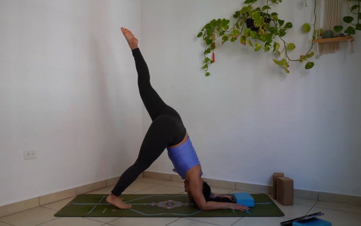 Drills Sirsasana B
