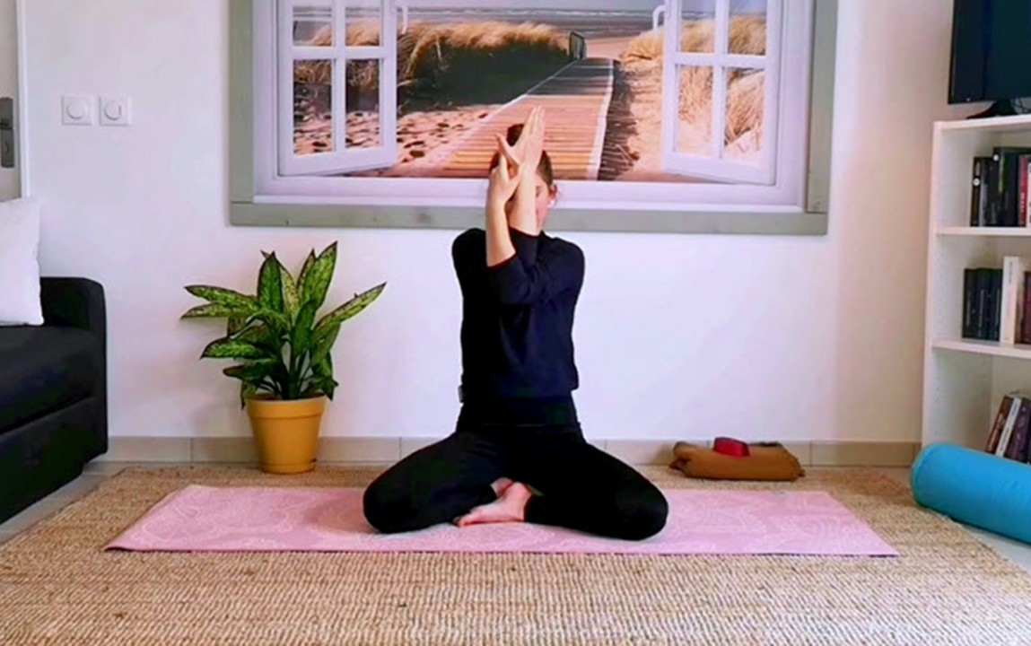 Yin Yoga para Hombros Redondeados
