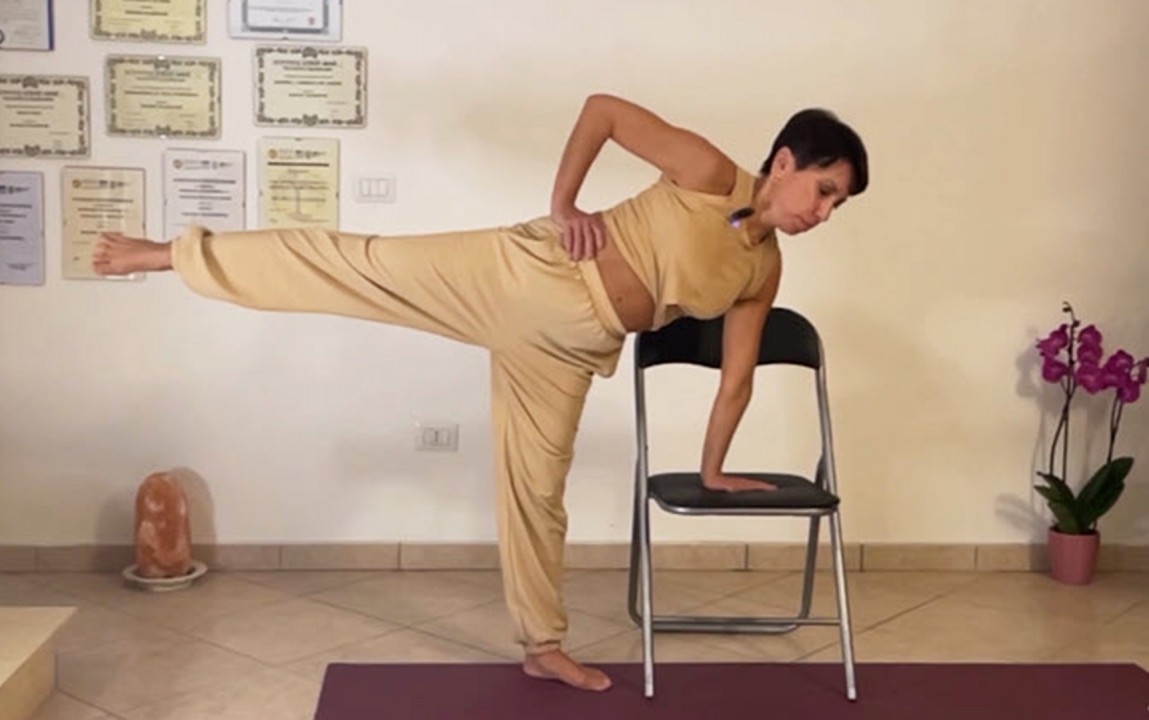 Yoga con la Sedia  - Lezione 2