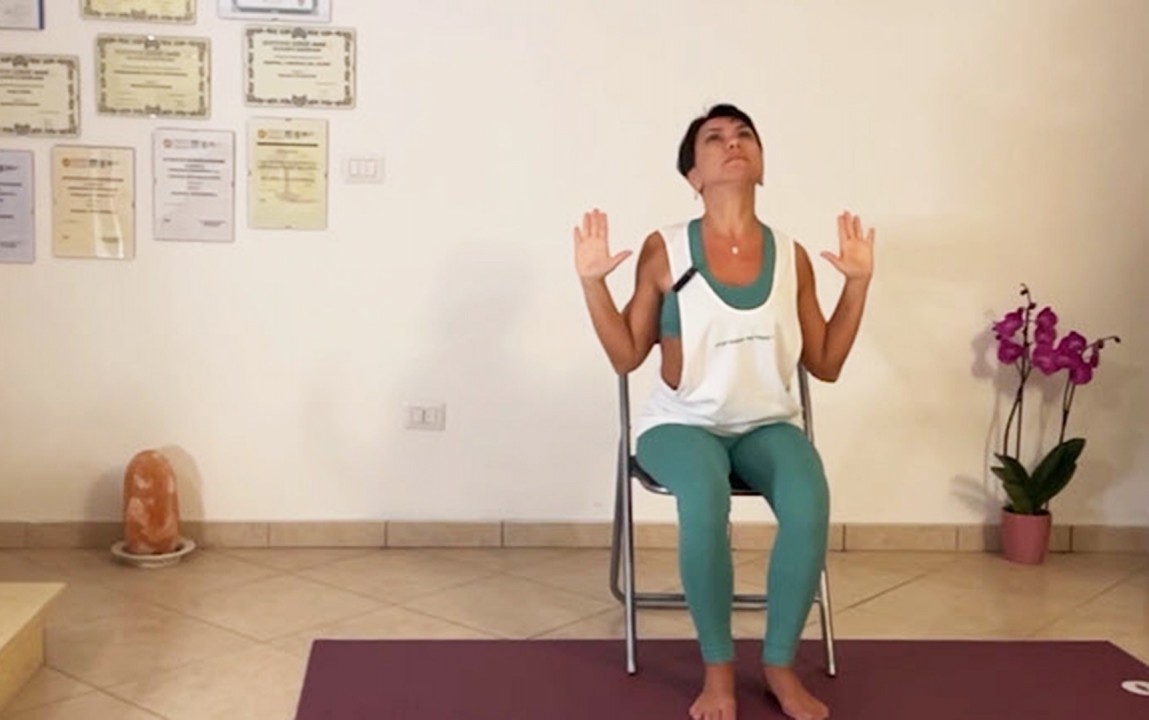 Yoga con la Sedia  - Lezione 8