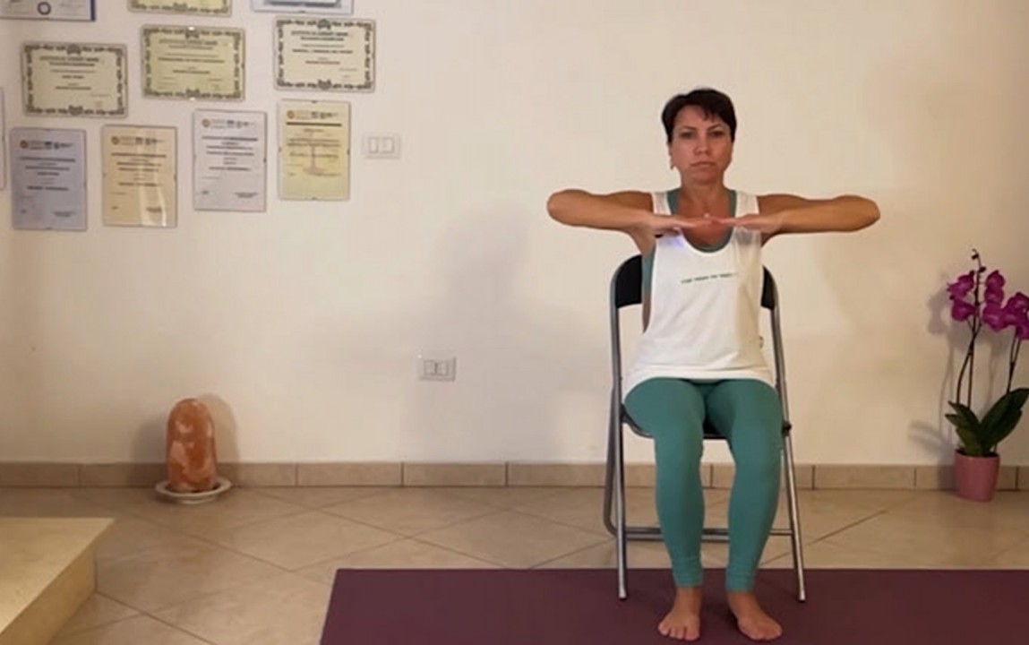 Yoga con la Sedia  - Lezione 9