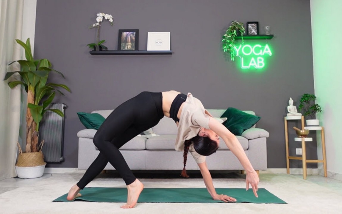 Odaka Yoga: Fluire nell Forza